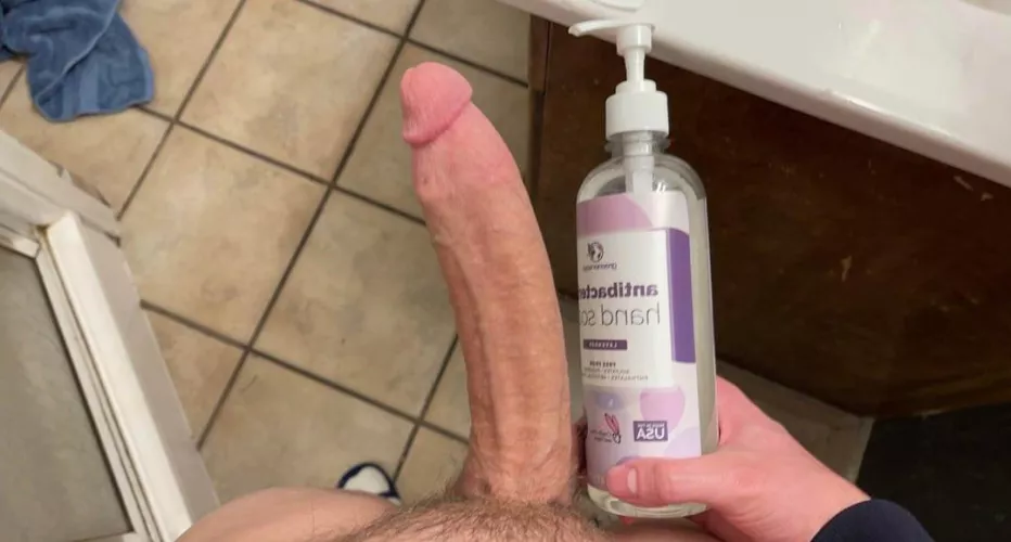 Is my 10 inch 18yo cock big enough for this sub? by ushayatxfs