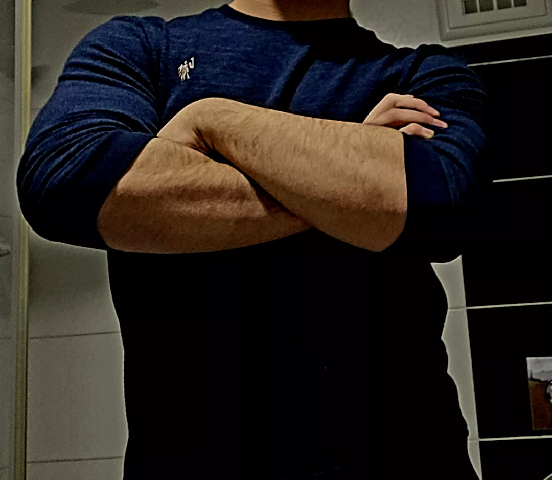 Let me see your ID ✋🏼 posted by V0xe_ll