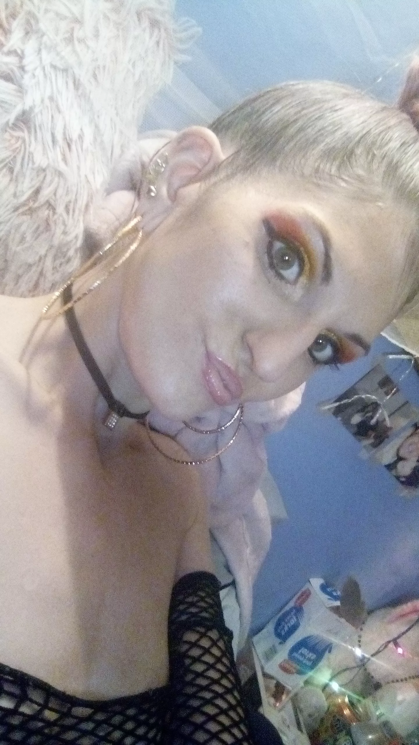 let's play posted by Acrobatic-Common-659