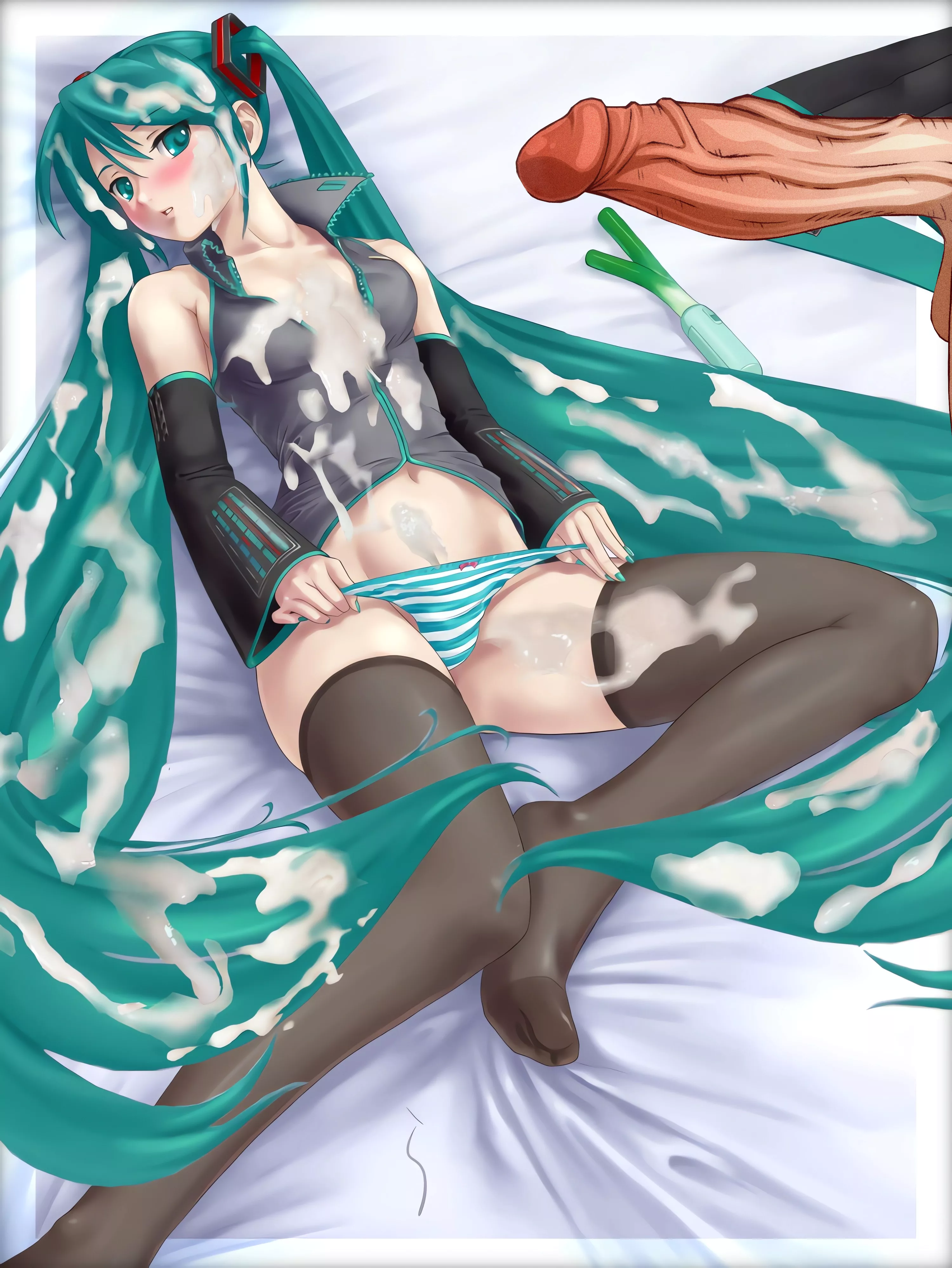 [Miku] Bukkake on her hot silky twintail... posted by nzvemnvz