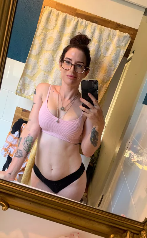 Mirror underwear selfie for literally no reason 🤷‍♀️ [F] 37 by housewifebirdie