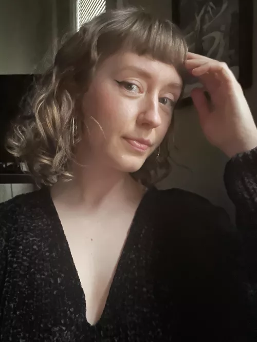 Oop! Don’t mind me just adjusting the bangs!! 😋 by eternaldarkness12