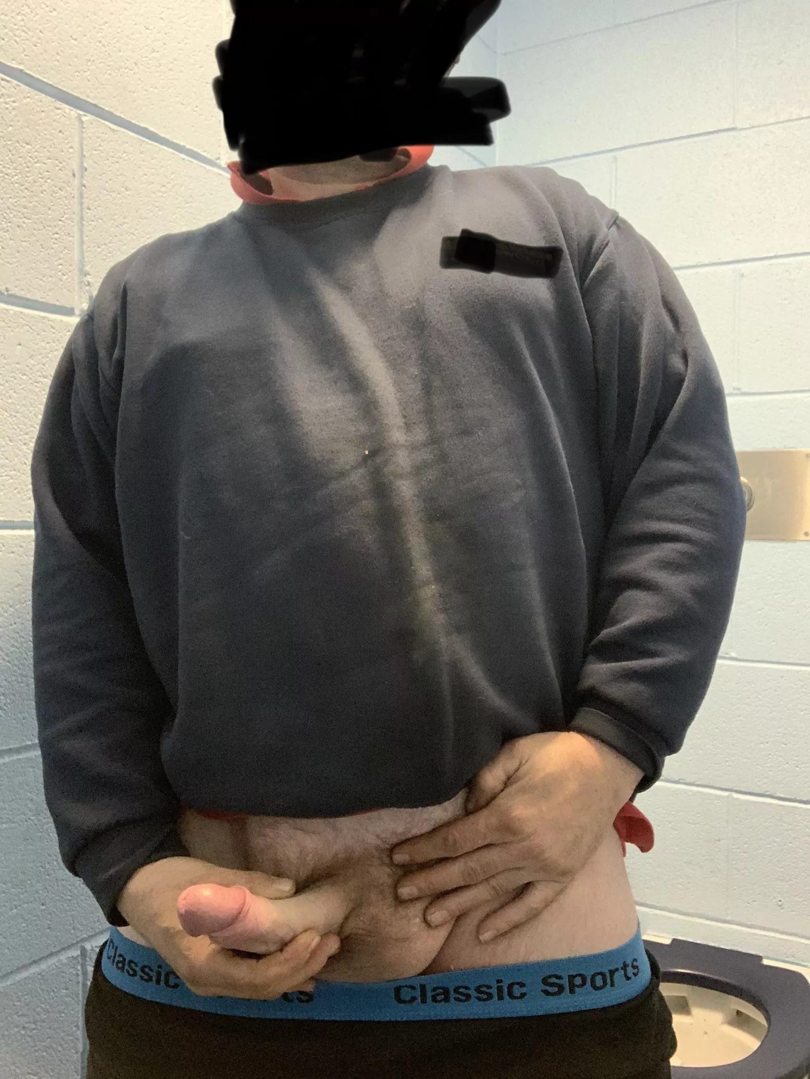 Public Toilet flash posted by Reallybored3