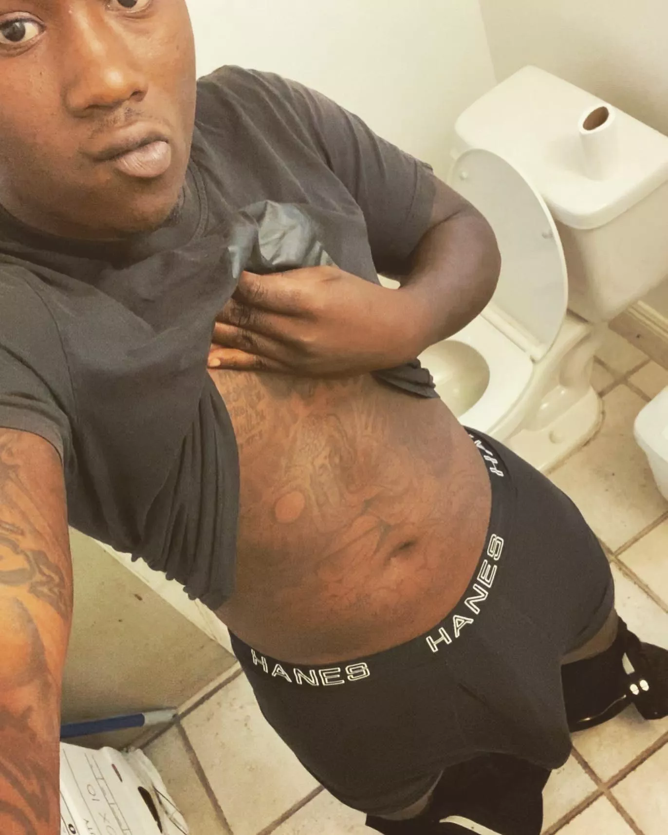 Pull em off please my penis is throbbing posted by jnastyy323