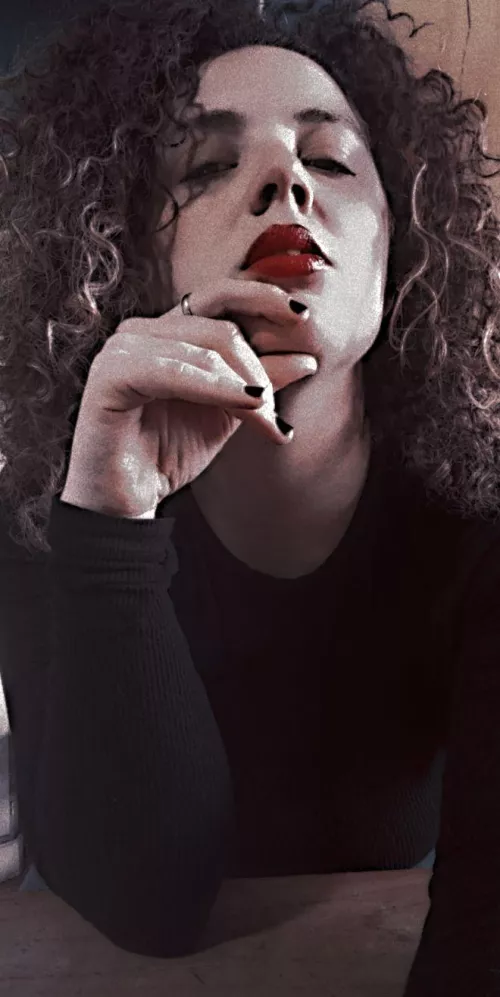 ♥️ Red lips, black soul ♥️ let's chat, babe ♥️ by Carola22222