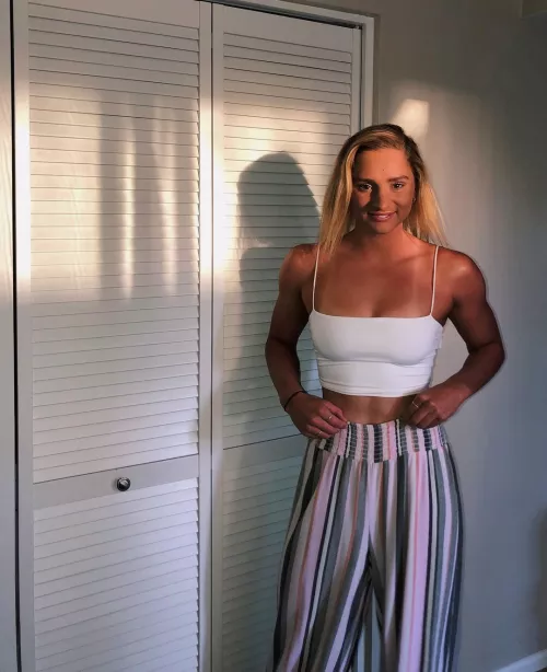 Tank top by Wallydinger123