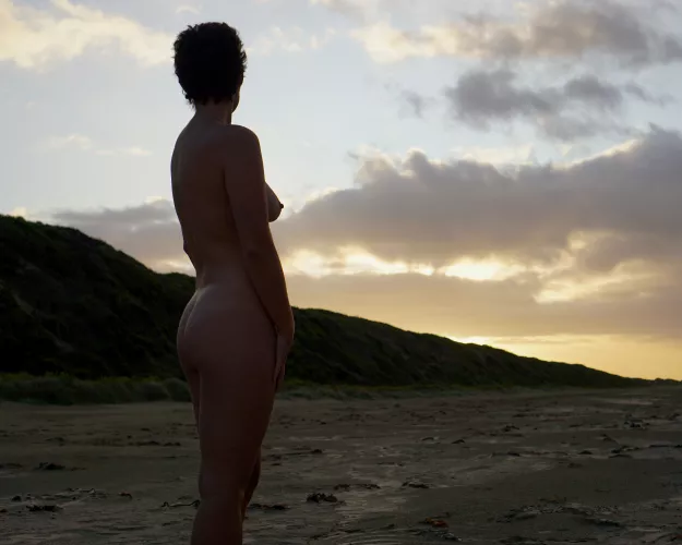 the sunrise was worth braving the cold by fuzzyfae