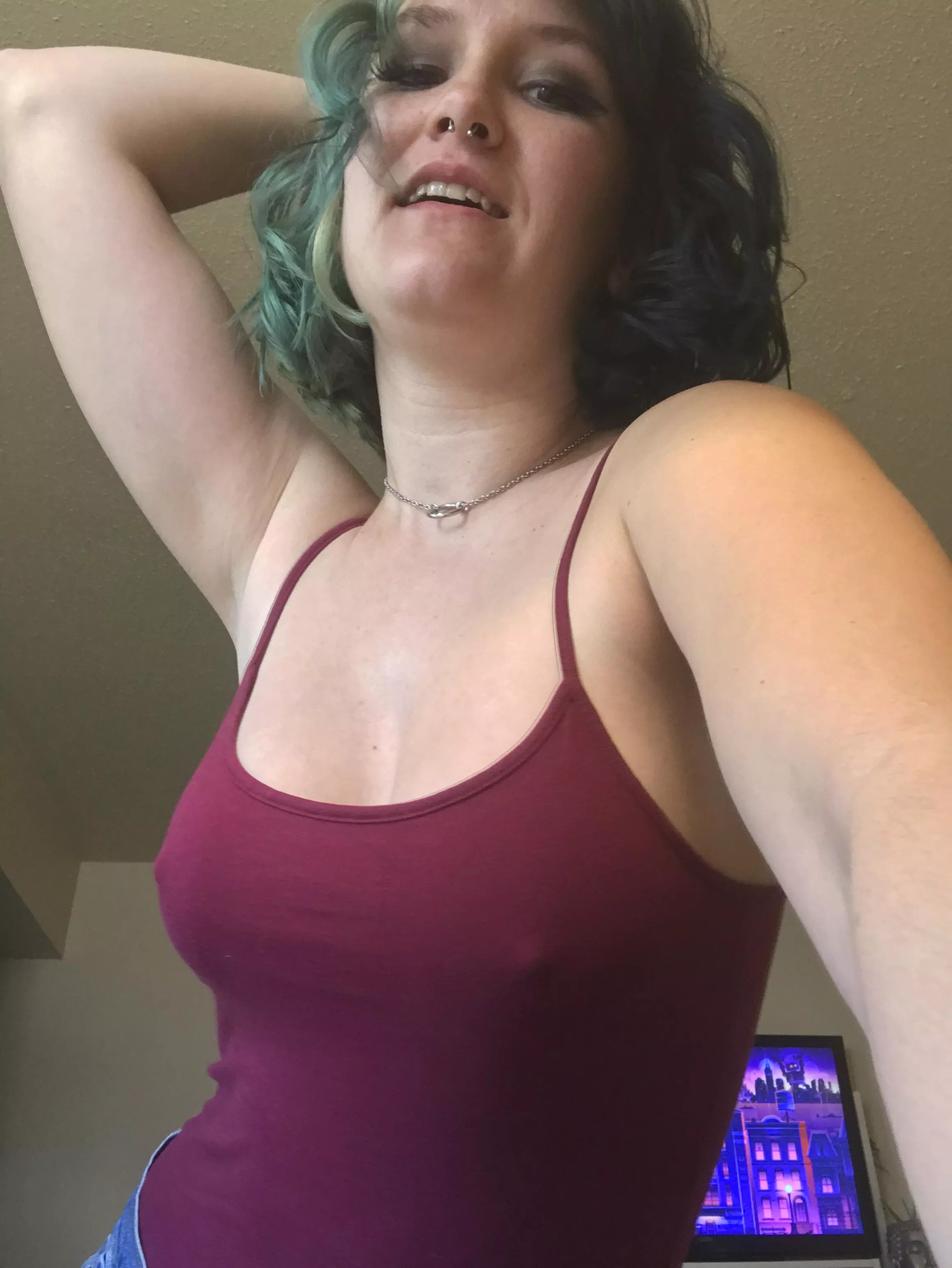 The weather up here is great.. posted by Evie_Nixx