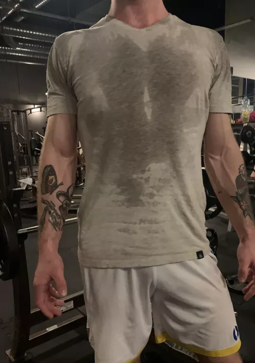 Think u could beat me in arm wrestling 👀 by haael12