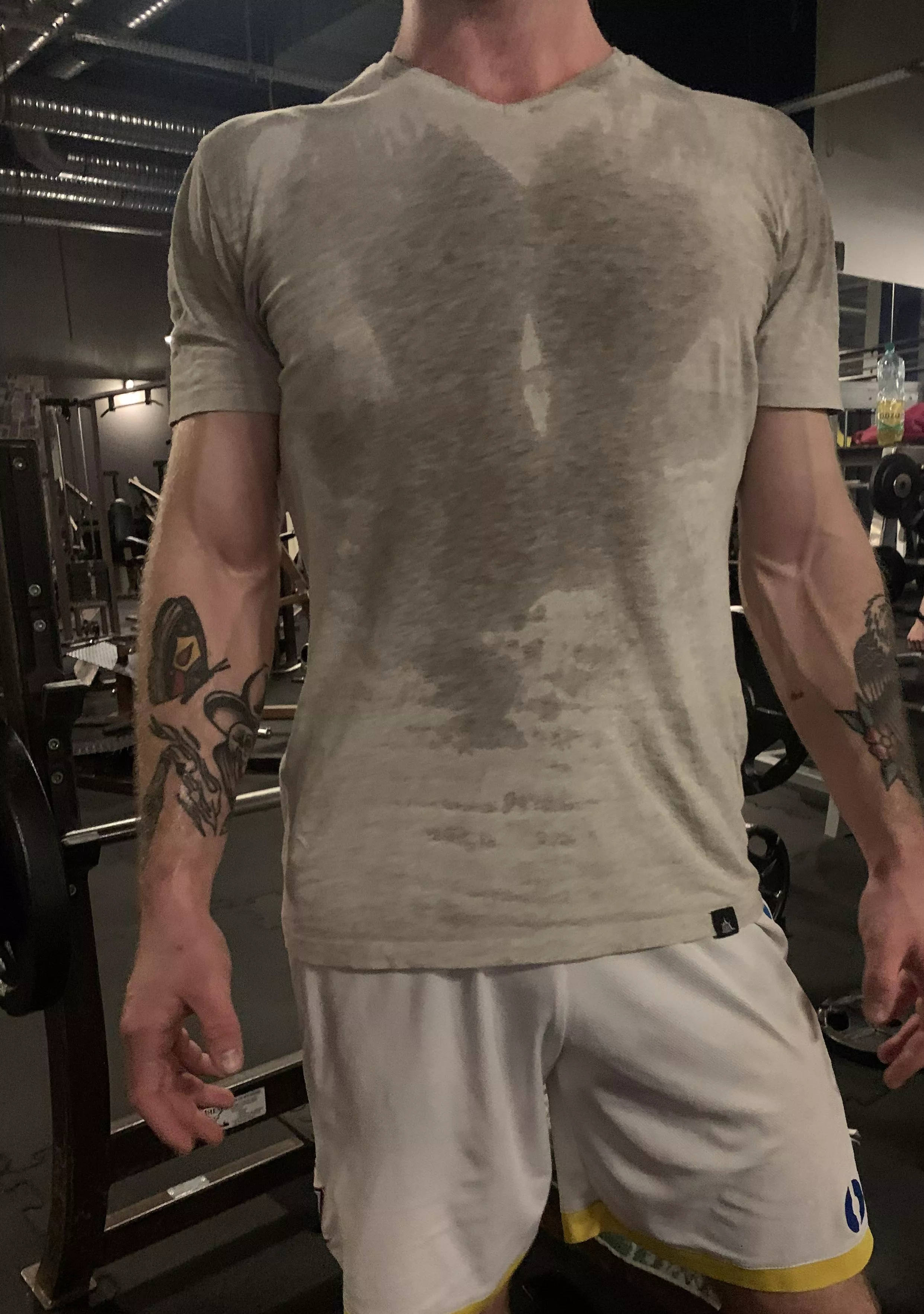 Think u could beat me in arm wrestling 👀 posted by haael12