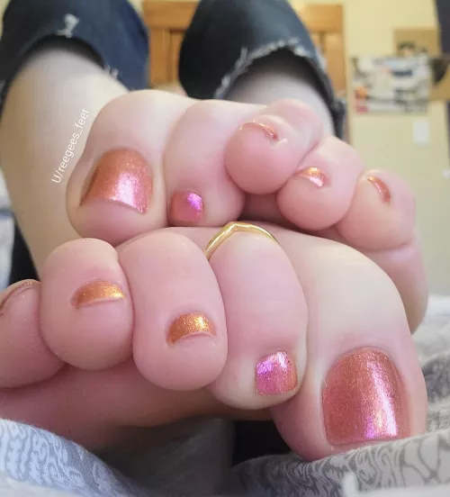 think you could get my toe ring off with your mouth? by reegees_feet