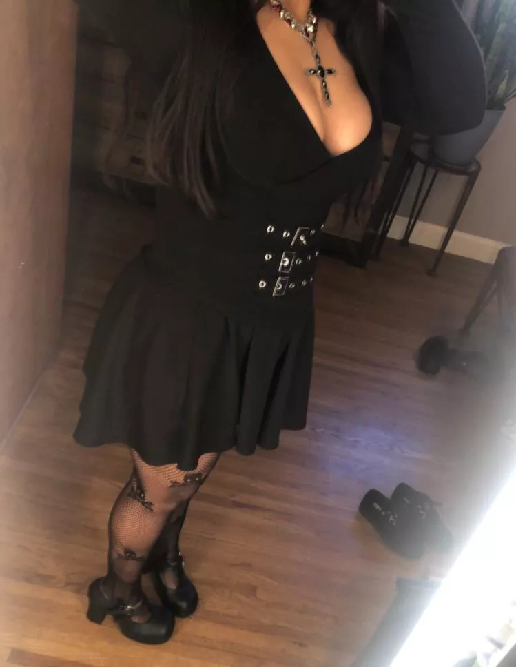 Thoughts on teared tights? posted by Ok_Marionberry5387