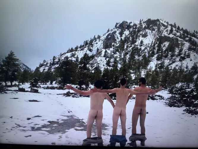 Watching a Netflix documentary about Everest had to pause by acboyz2