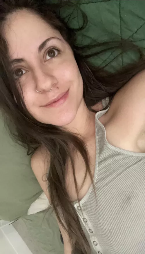 who needs a bra? by lilLaylaXOX