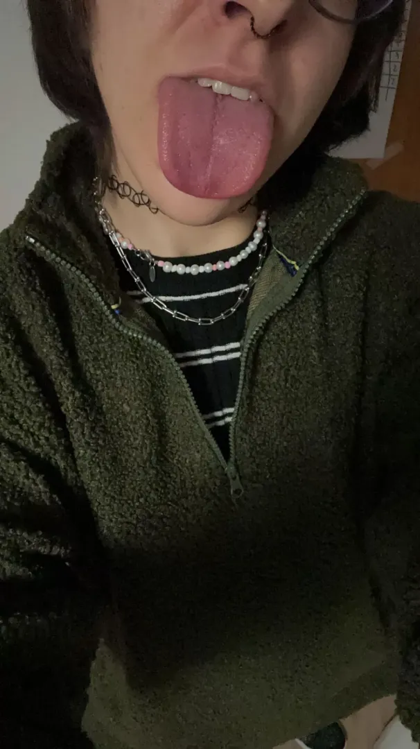 Who wants a nice bj? 👅🍆💦 posted by EvaVaniir