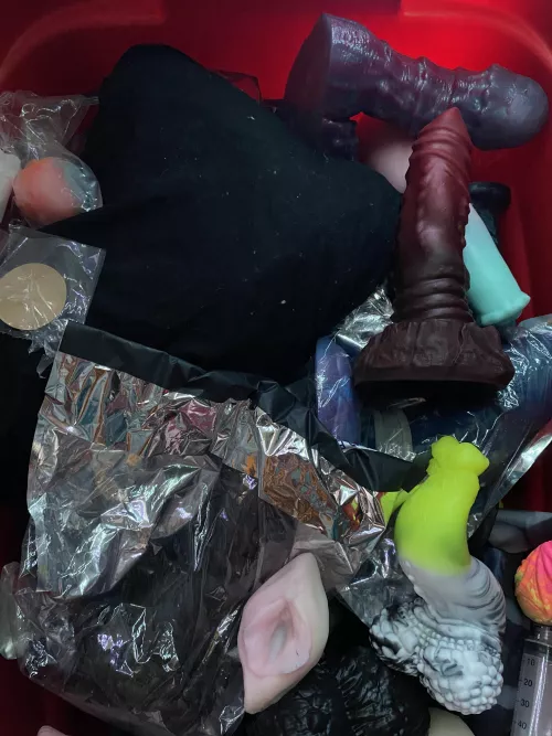 Wonder if anyone can guess how many toys I’ve got in here by D0B3R_W0LF