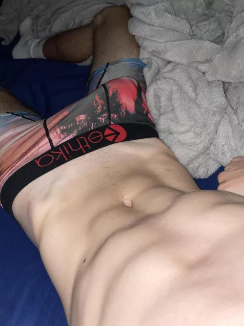 18 M fit hung. Must be fit. Snap: Ajndawg by Difficult-Base1982