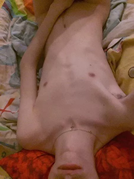 19 I have such thin arms in this photo🥺 posted by nikittochka