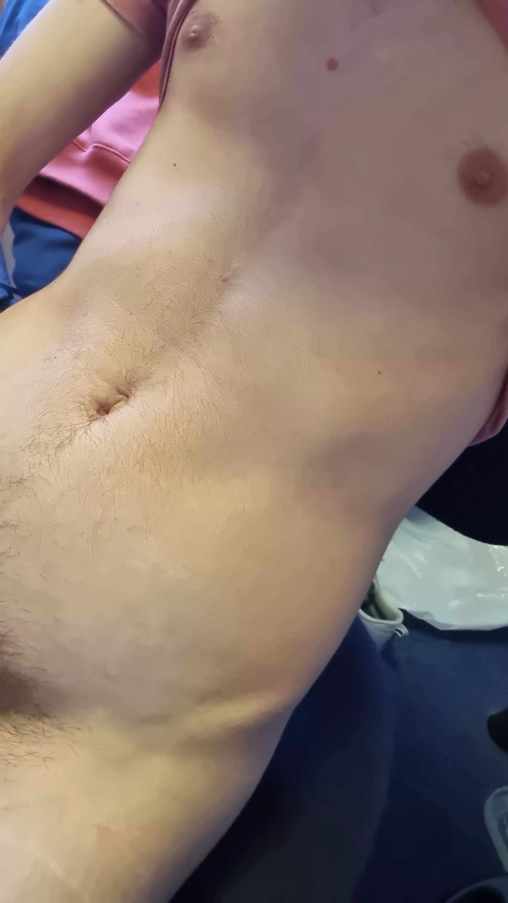 20 m looking for someone to guess and compare mine and my friends' penis sizes Dm me if you're interested. I'm into sph btw x posted by hourhamster02