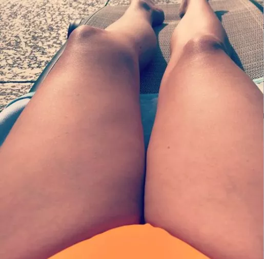 40F missing legs by the pool posted by Nadine_3216