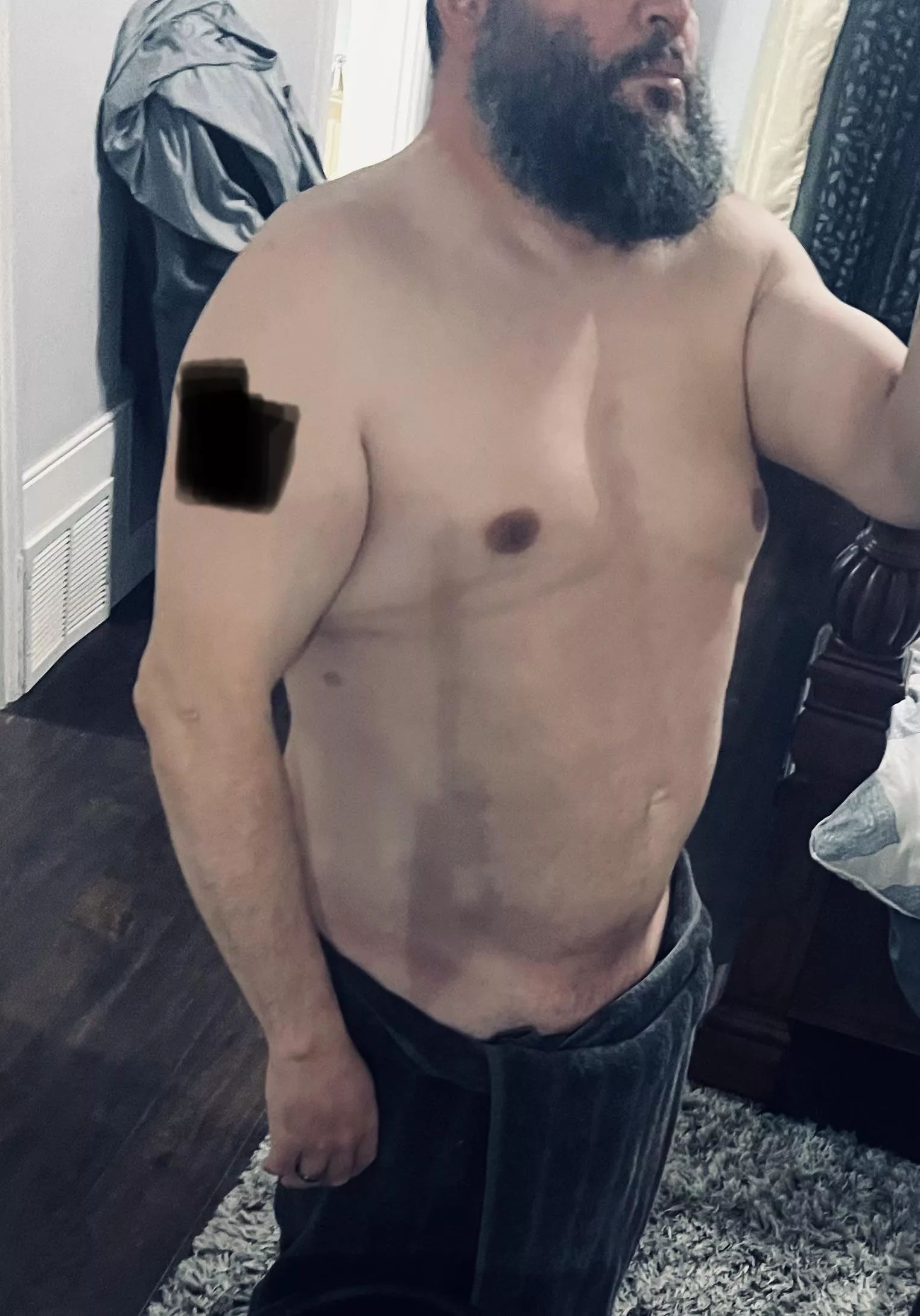 [46] Freshly showered daddy with a loose towel posted by Halostabs