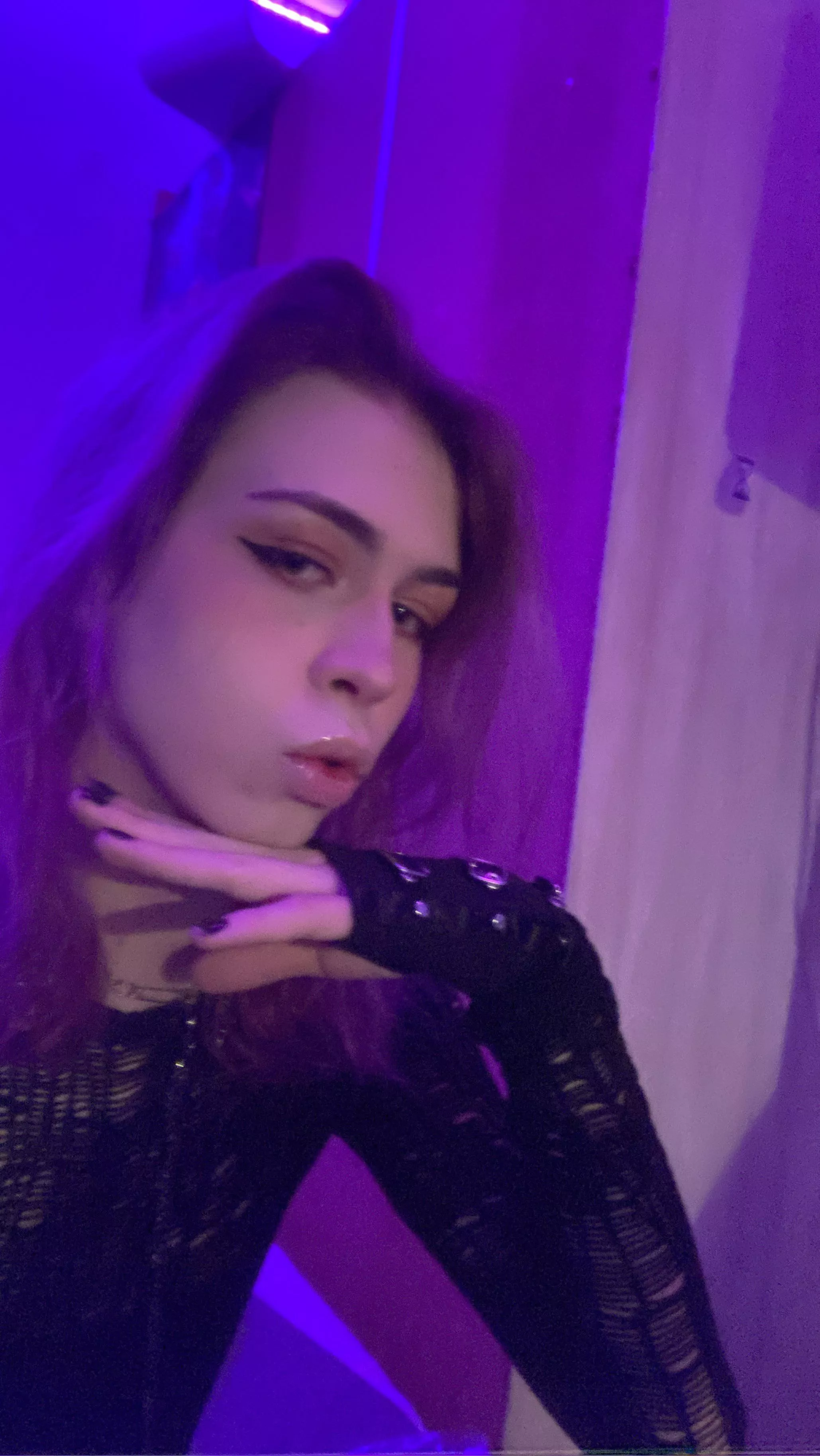 Am I as cute as the others on here? posted by FlakyPapaya7497