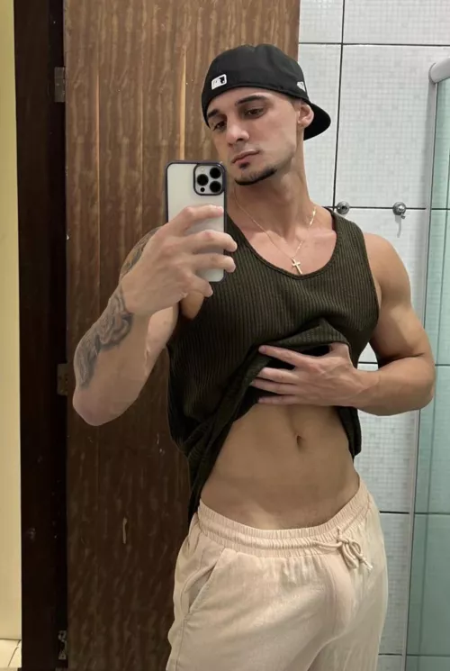 any love for latinos in here? by diego_sain