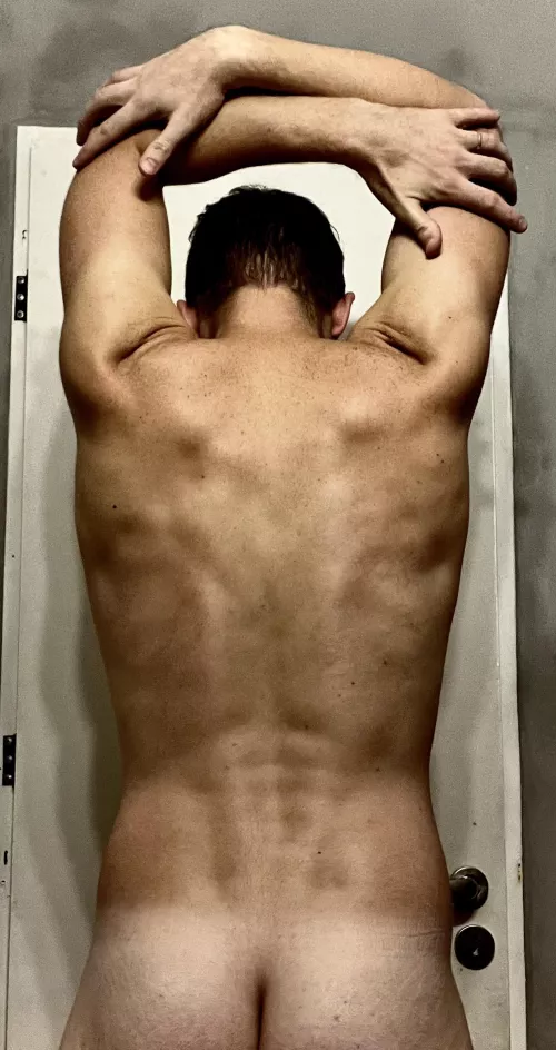 BODY CURVES 🫠 by bangcocklovers