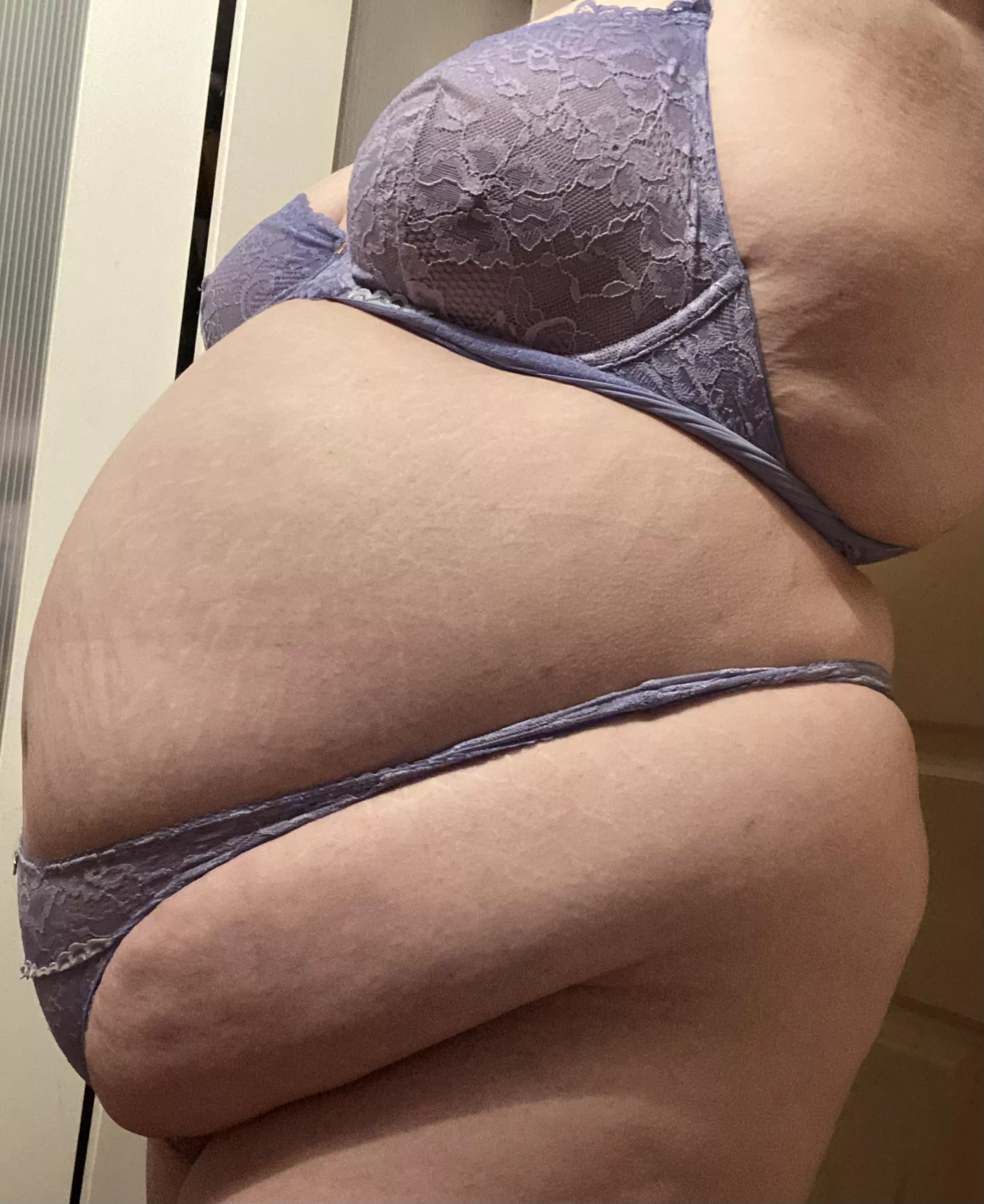 Bursting at the seams! 🥰 posted by lilianna-grace