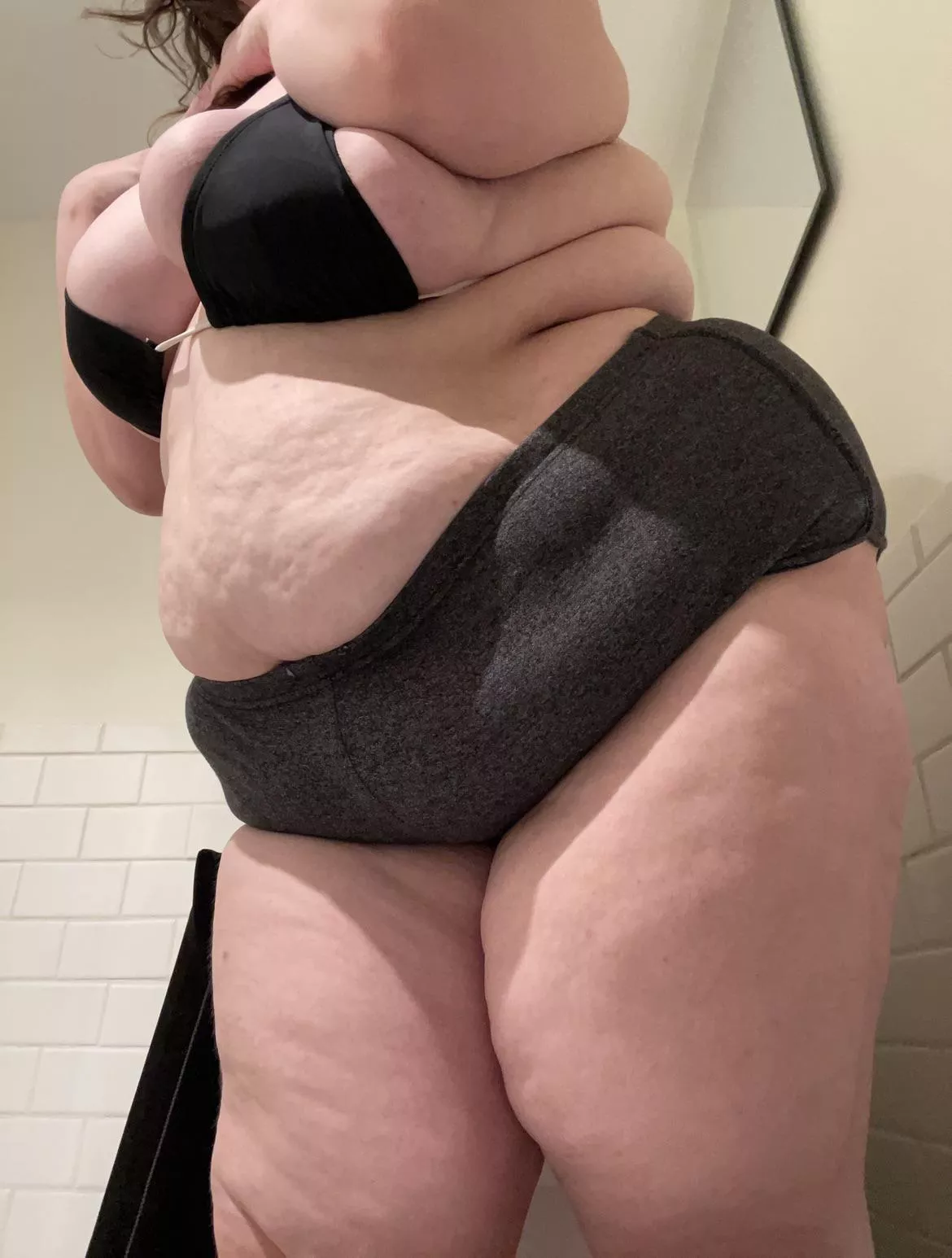 bursting out posted by sleazy-deezy