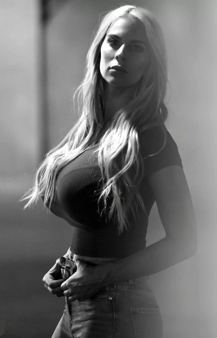 Busty posted by StrategyLeft785