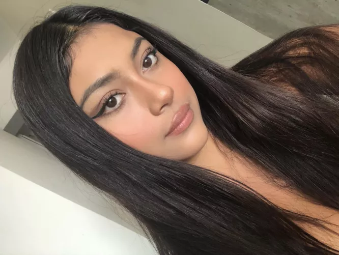 Do I look breedable? by SexyAlexandra_