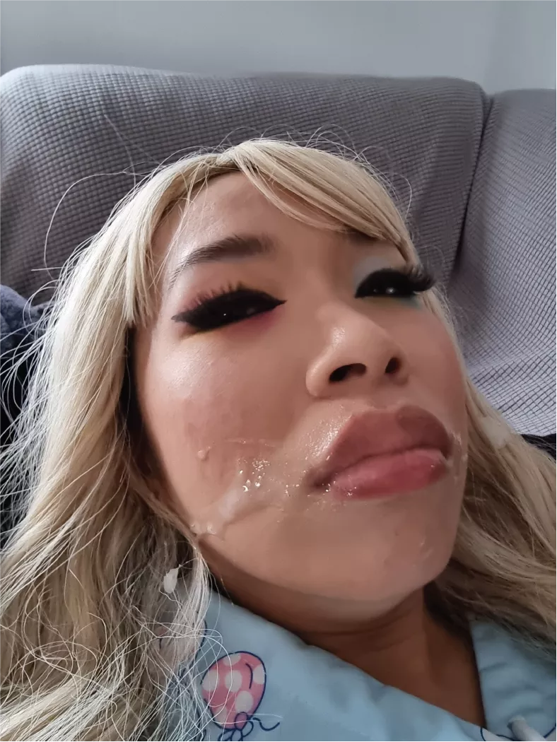 exfoliating my face with your cum posted by xhanaxhunterx
