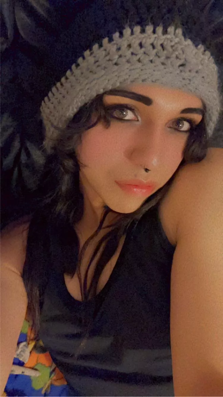 Good morning! I don’t want to get up 🖤 posted by autumnsnow612