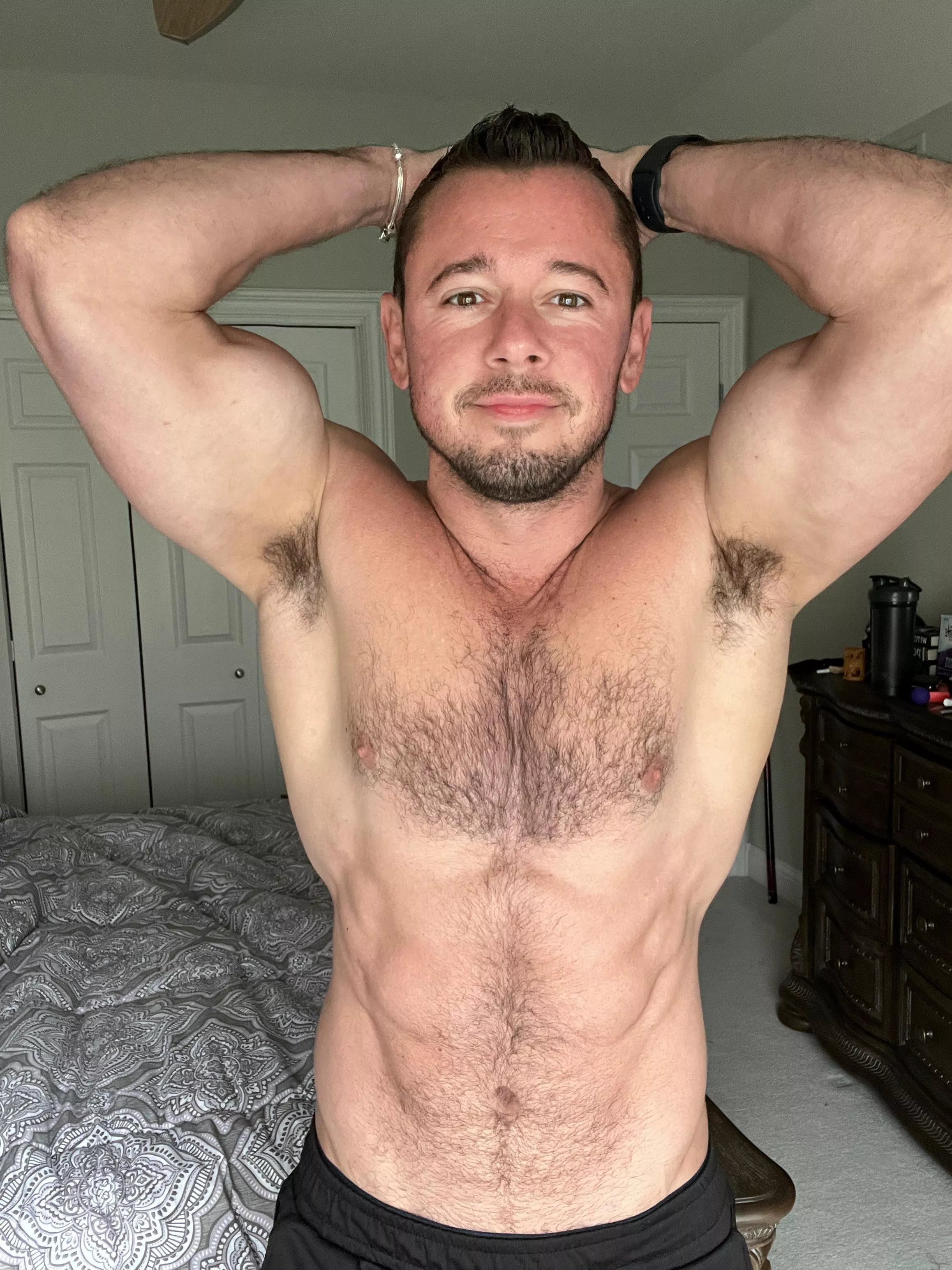 Good morning! If you don’t have time to workout this morning, at least get in a good stretch. Easy one that we often don’t think about is this one right here. Also, another good time to do some shoulder stretches is in the shower. In warm water your  posted by danwelden