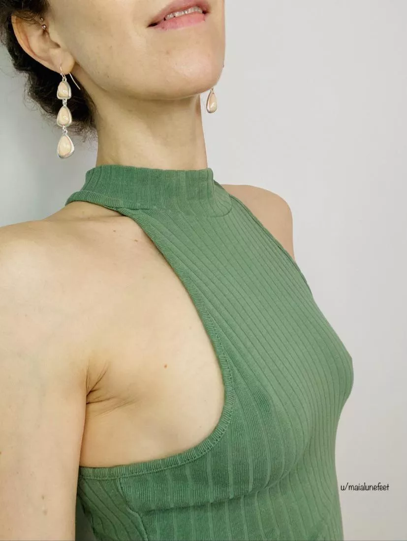 Green for good luck 🍀 posted by maialunefeet