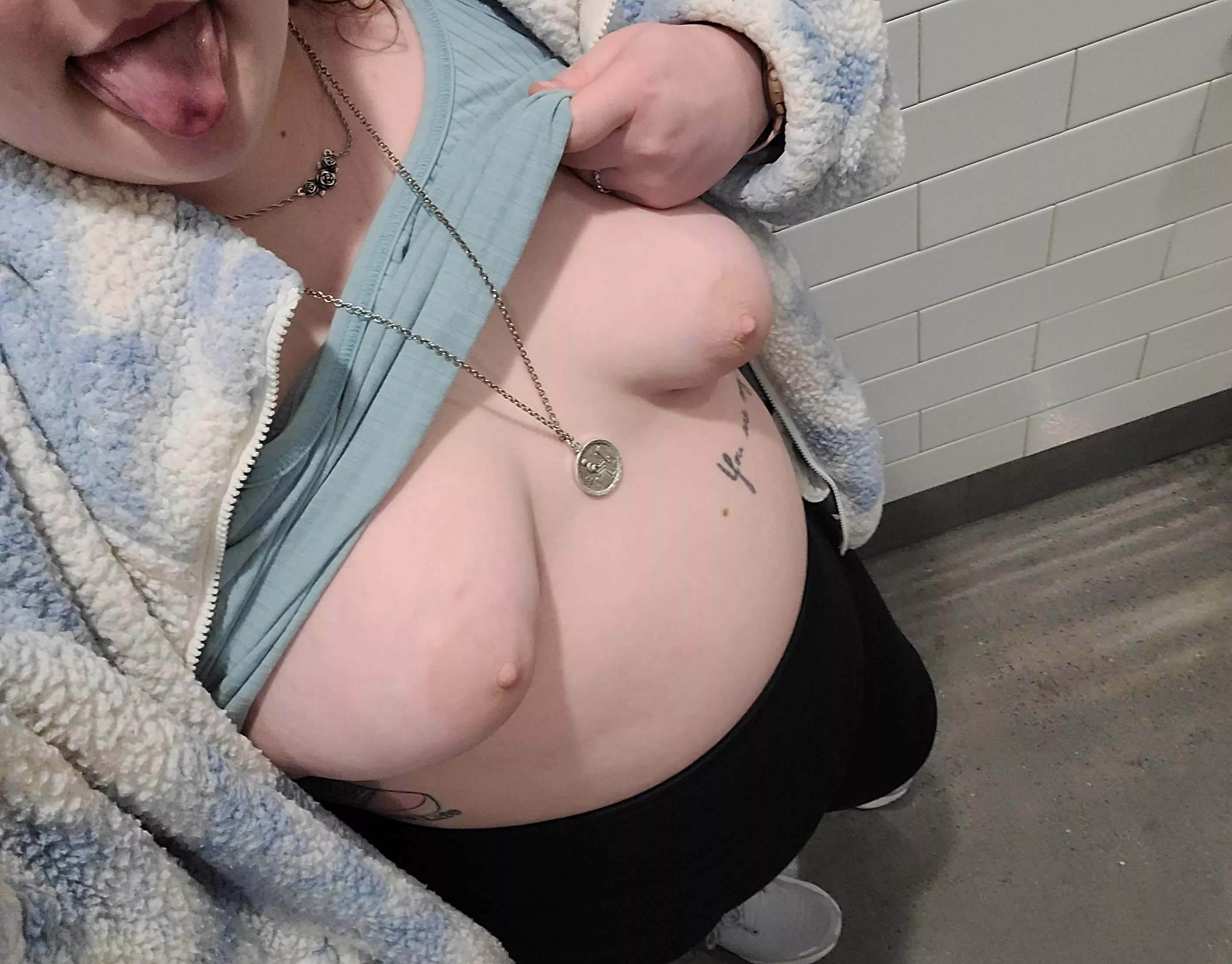 Having a good time 😋 posted by kenzietheprincess