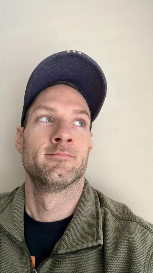 Hello Thursday! ❄️ by 92runner