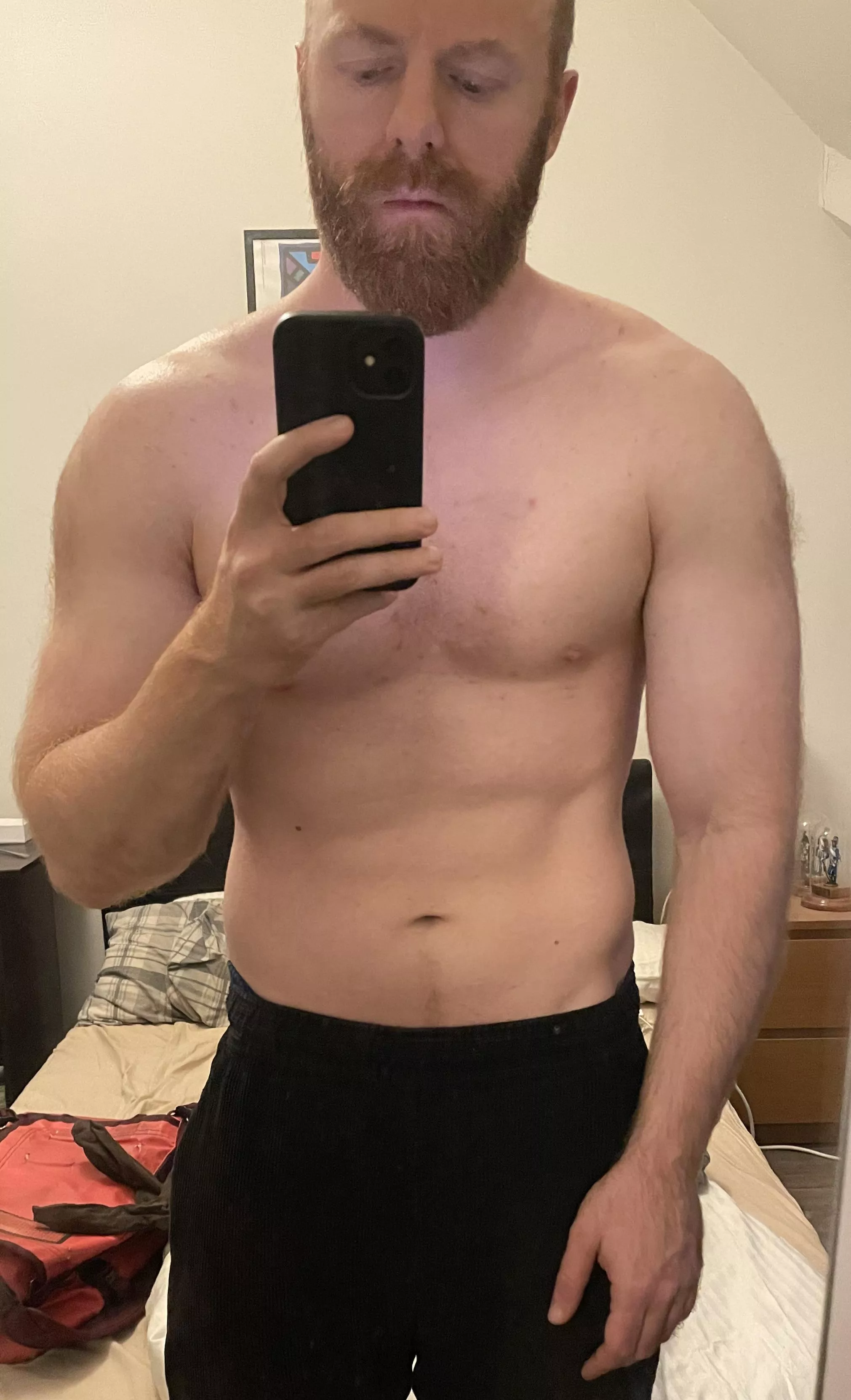 Hey all! 👋🏻 just a casual mirror selfie 😂 posted by Reasonable_View