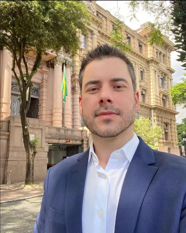 How do I look? posted by DanielAihie