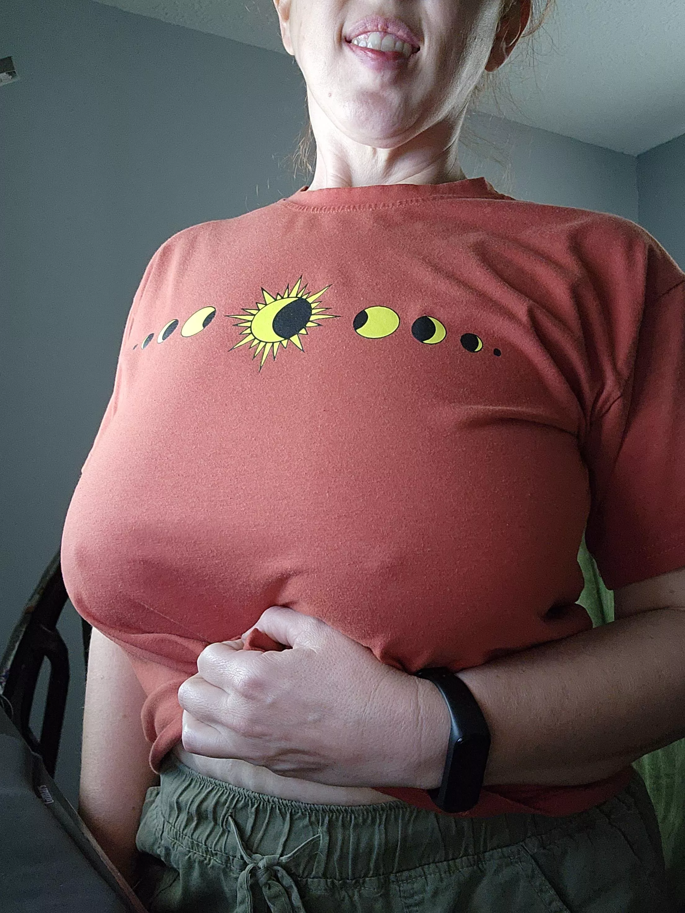 I dont wanna sit at my desk!!! posted by Autumn_0874