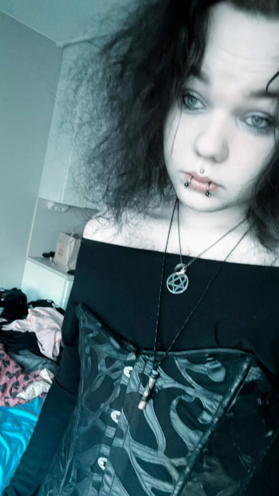 I hope you think I’m pretty💕 posted by KuNmituss