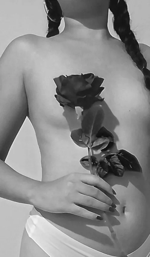 Long fingers, longer claws by SashaArch4ngel