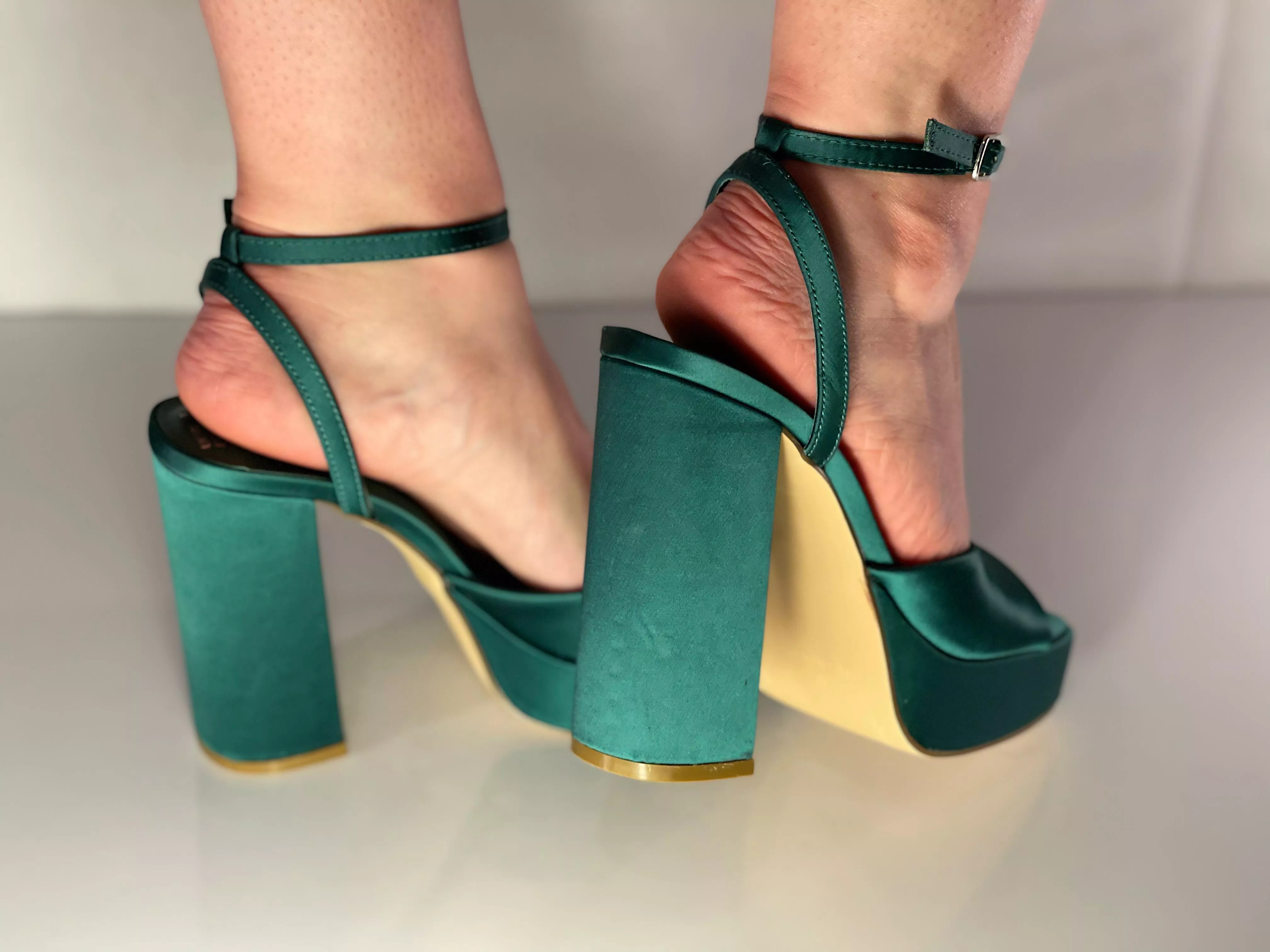 Love these 💚 posted by RayleenLux