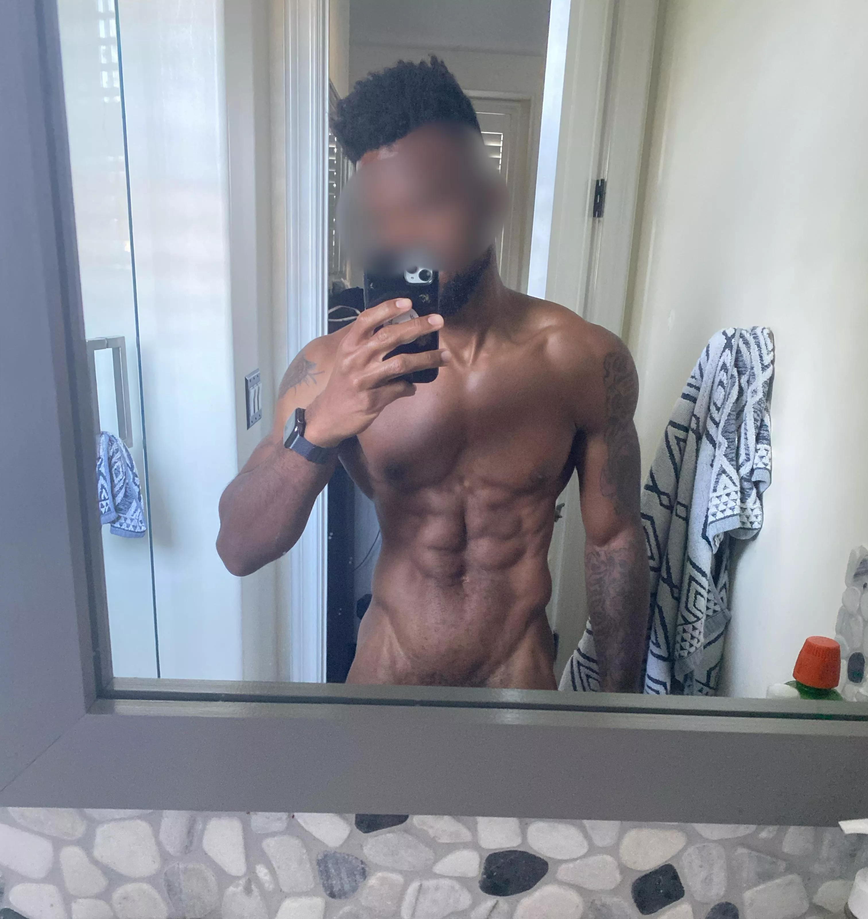 [M] 34, but I feel/look better than I did in my 20s. Consistency is key. posted by Specktakles88