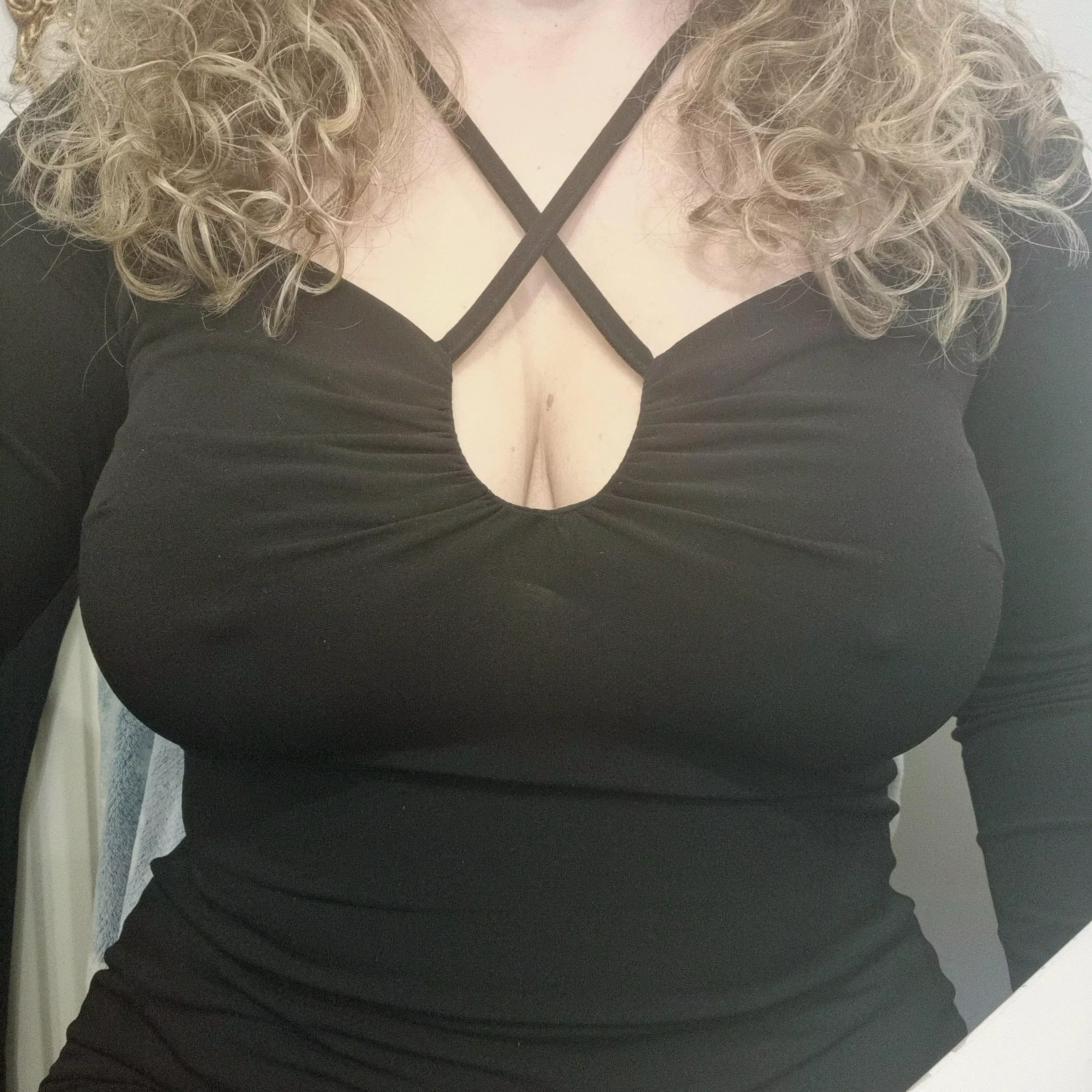 Natural end-thirties boobies 🤘 posted by Rich-Protection2188