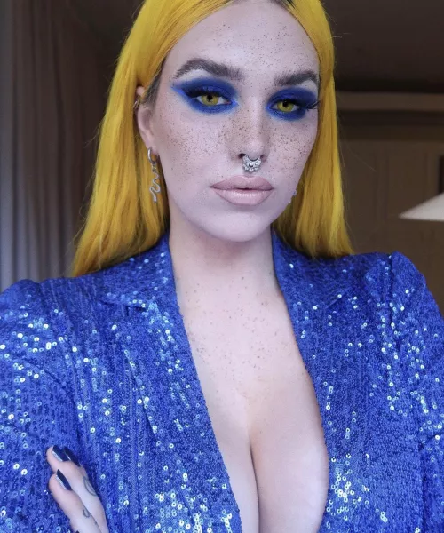 New to Reddit hope everyone is nice by salinesimonsalmon