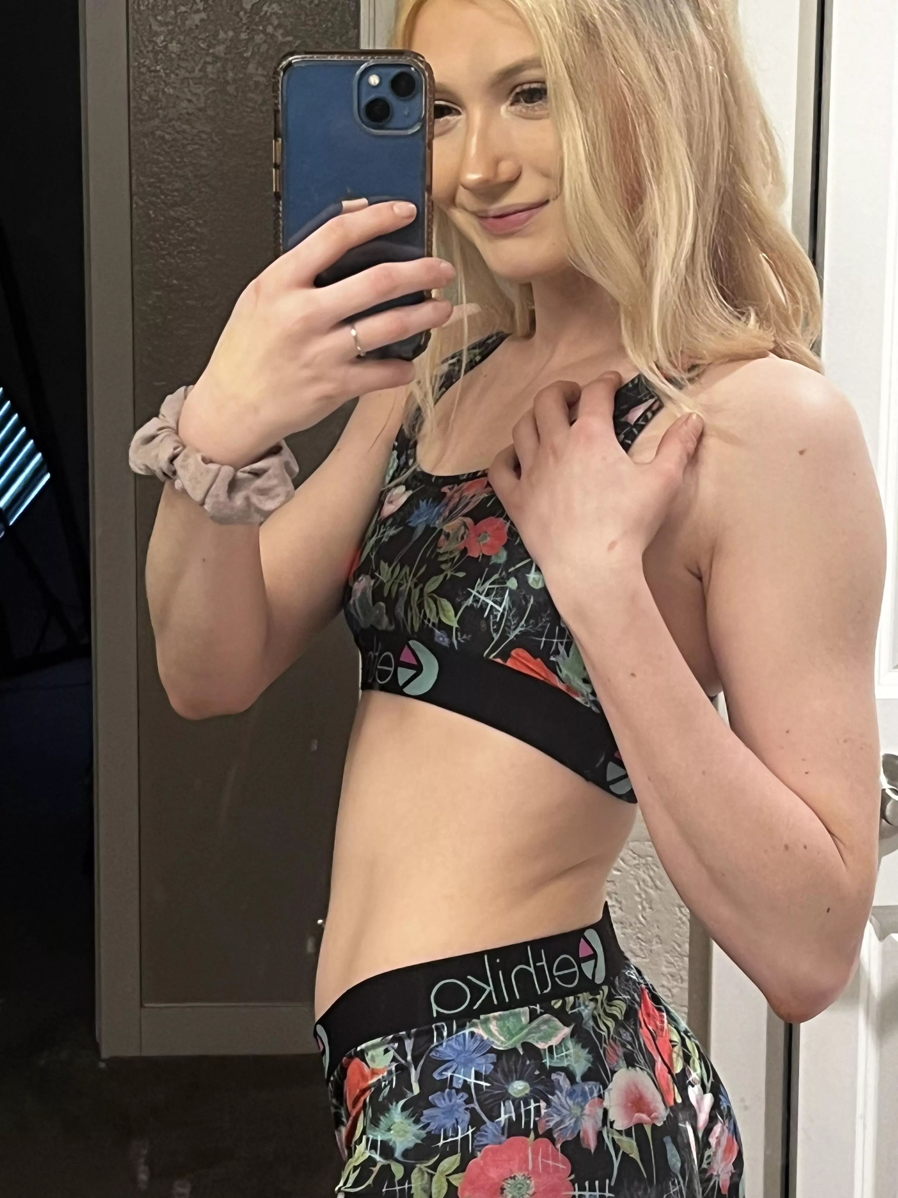 Only react if you want me to send you a treat ❤️😇 posted by Bubblesss375