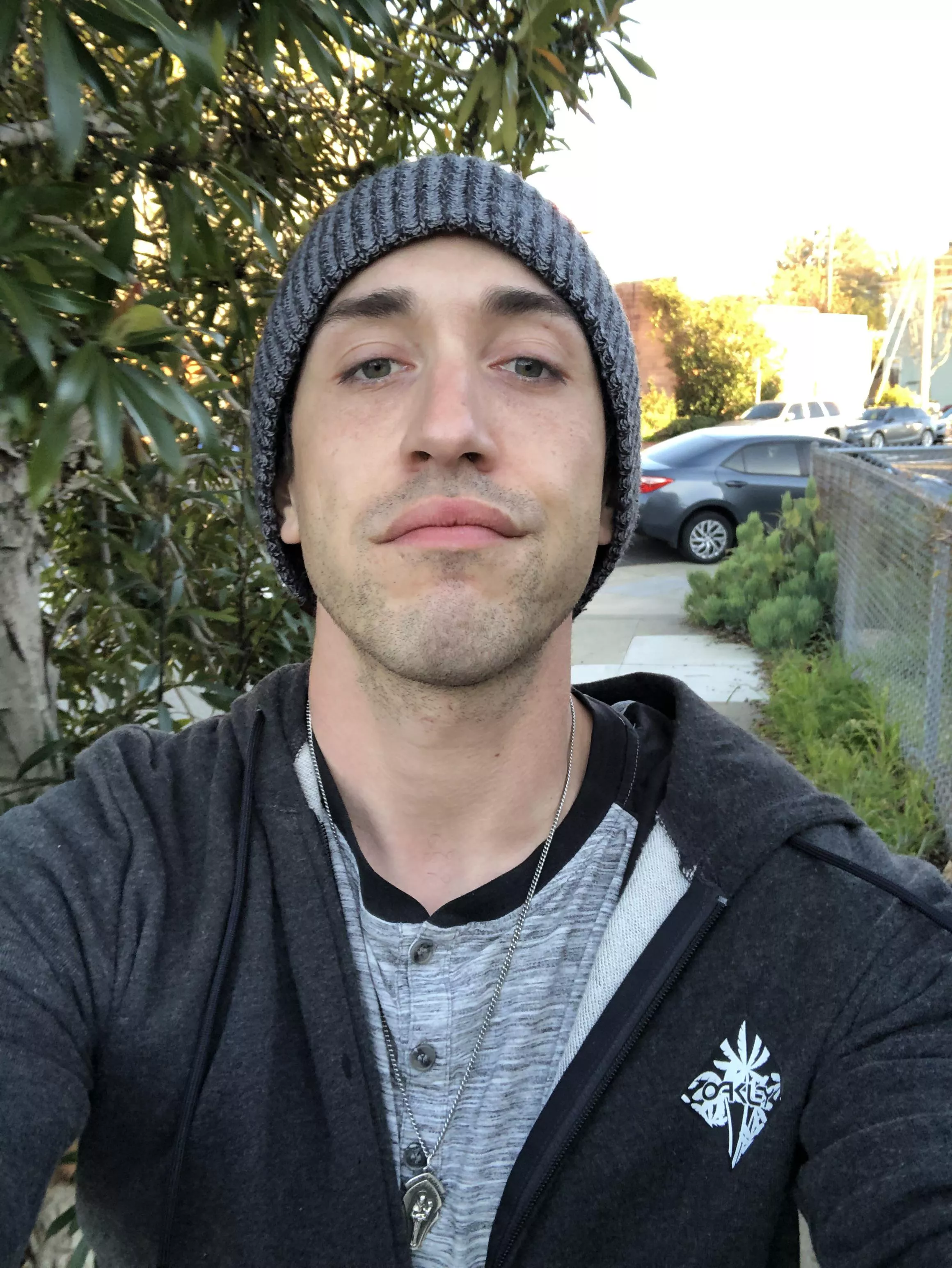 Perpetually single and figuring out how to mingle. posted by cultofmarcus