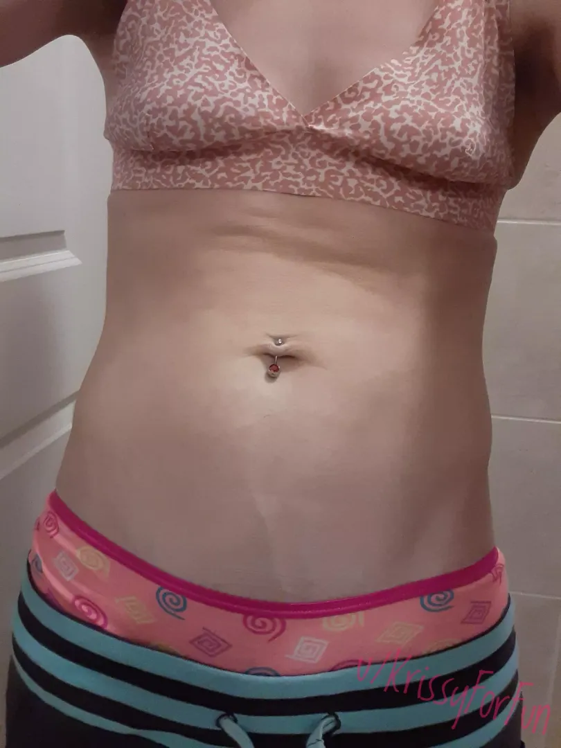 Pink Panty Peek 💕🍭 posted by KrissyForFun